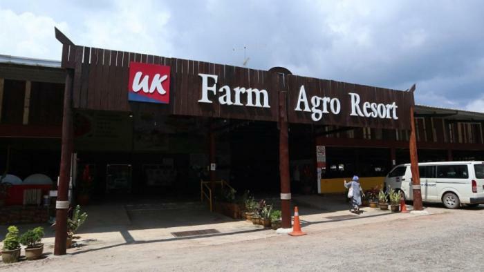 Uk Farm Agro Resort Kluang Esterno foto